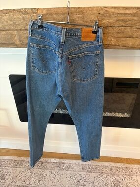Levi’s 501 Skinny Ankle Jeans | Size 27 | Medium Wash | Vintage-Inspired